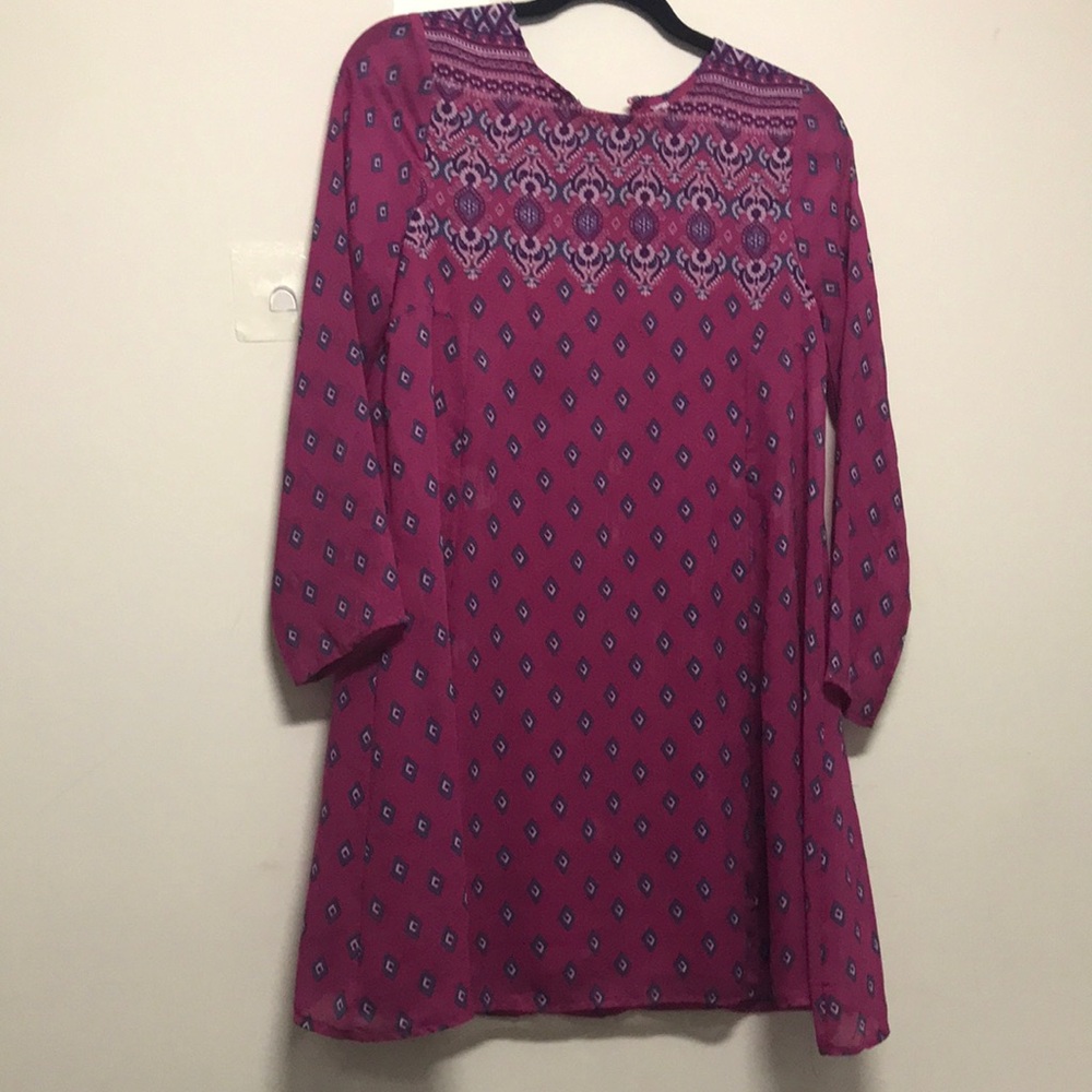 KNIT WORKS dress; pullover with one button at neck
